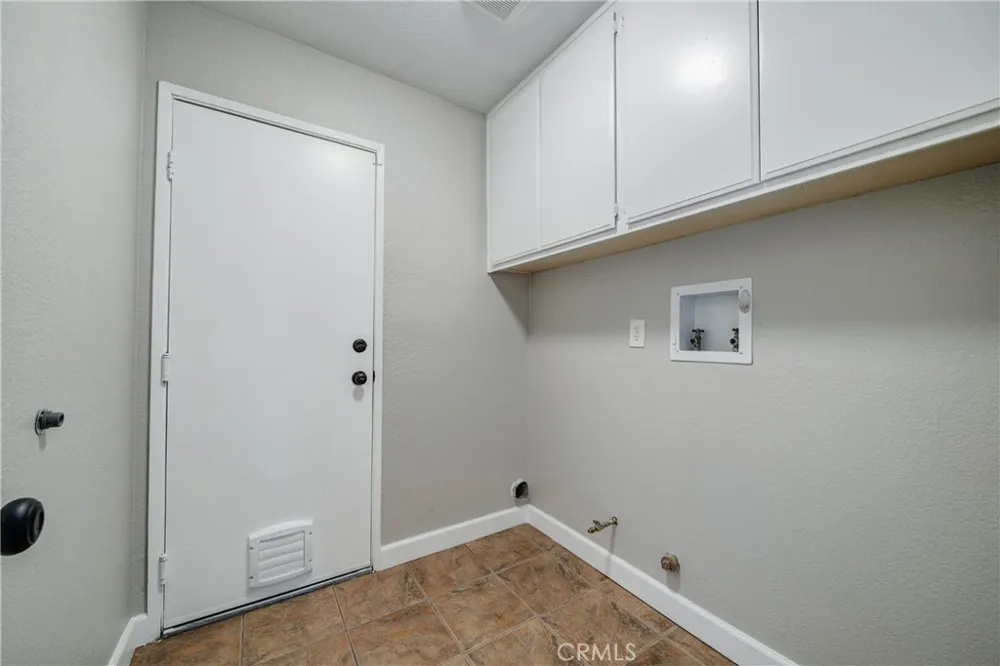 3762 S Peach Tree Ontario, CA 91761