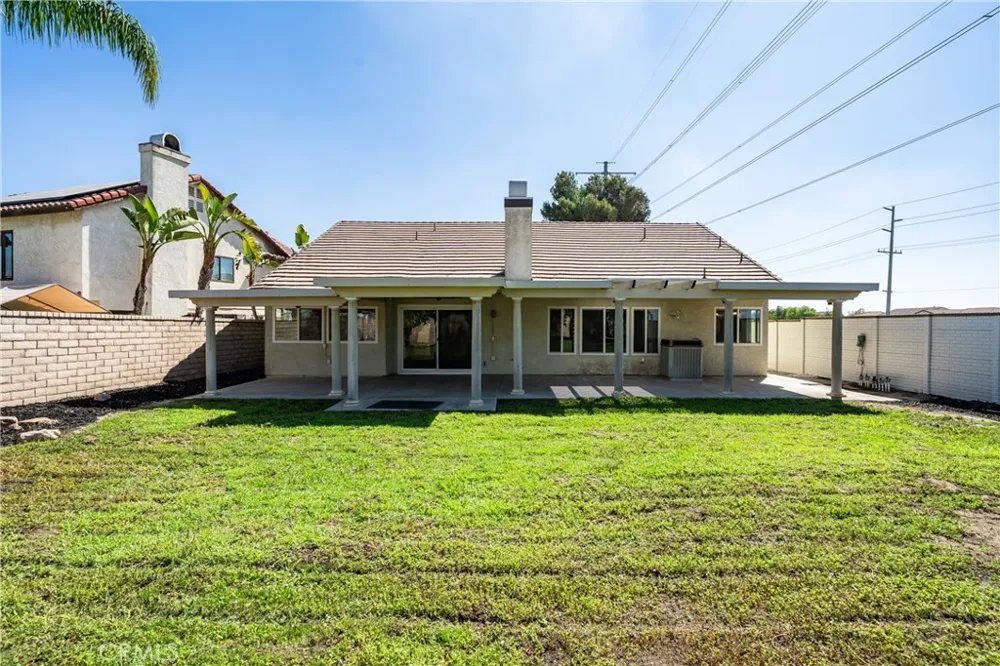 3762 S Peach Tree Ontario, CA 91761