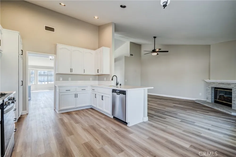 3762 S Peach Tree Ontario, CA 91761