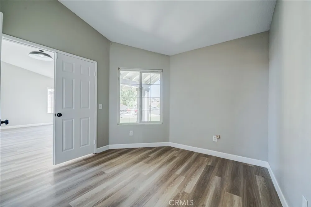3762 S Peach Tree Ontario, CA 91761