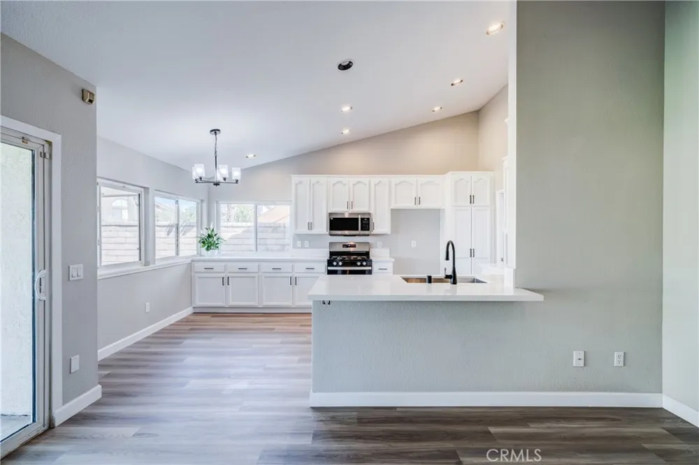 3762 S Peach Tree Ontario, CA 91761