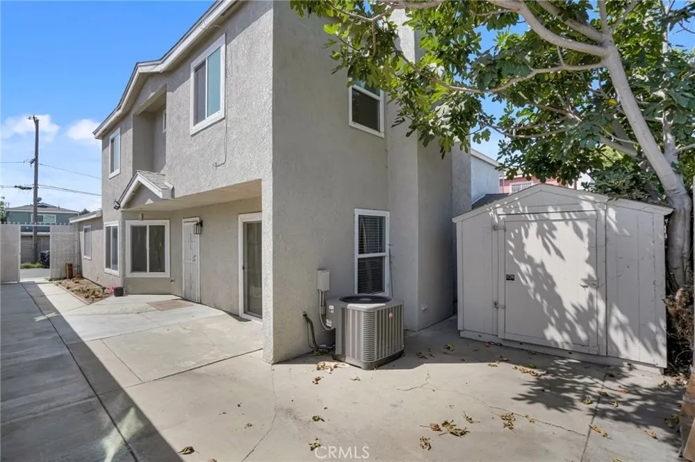 237 Orleans Long Beach, CA 90805
