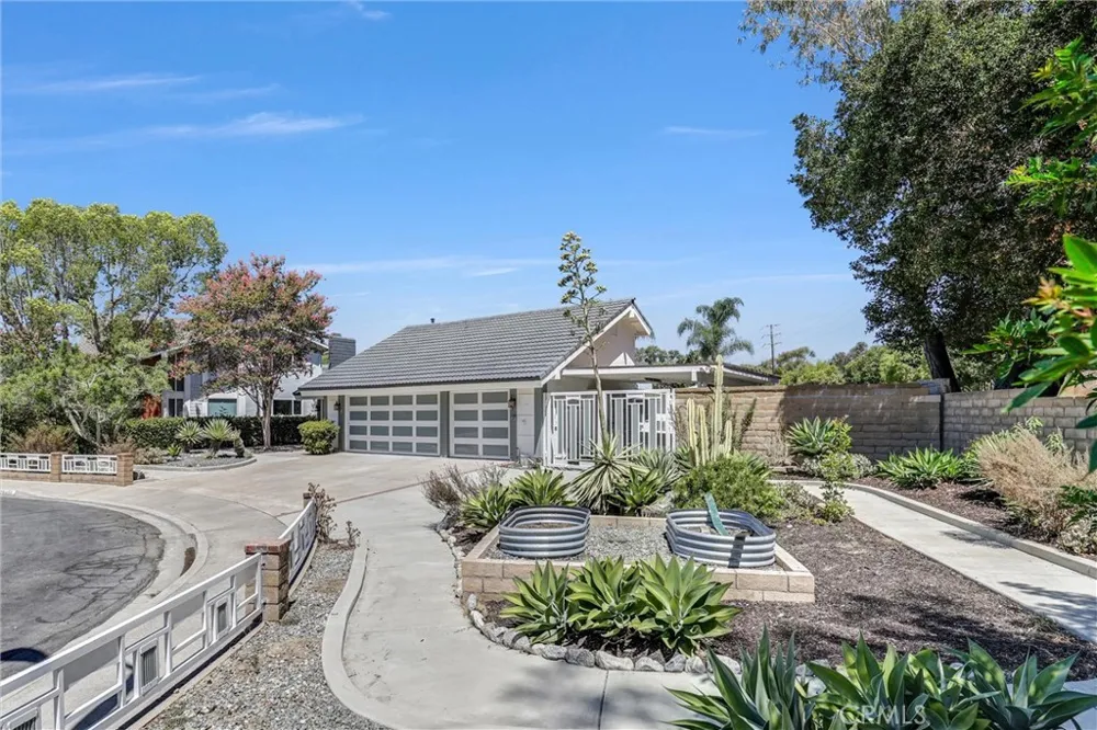 25495 Morningstar Lake Forest, CA 92630