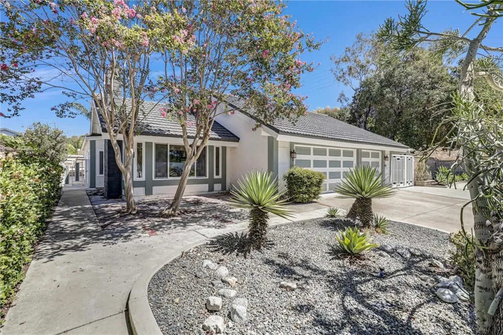 25495 Morningstar Lake Forest, CA 92630