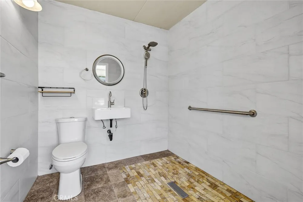 25495 Morningstar Lake Forest, CA 92630