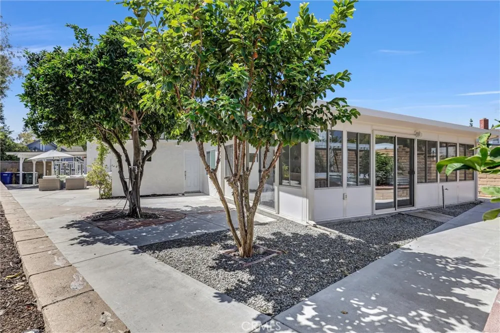 25495 Morningstar Lake Forest, CA 92630