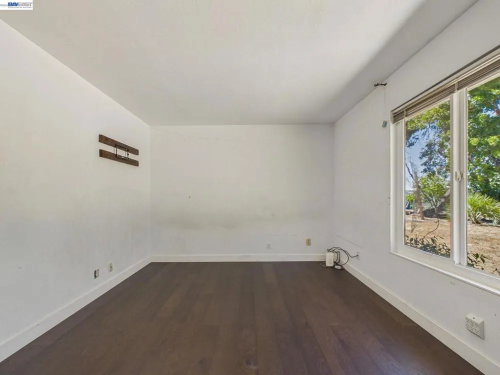 327 Steven Cir Benicia, CA 94510