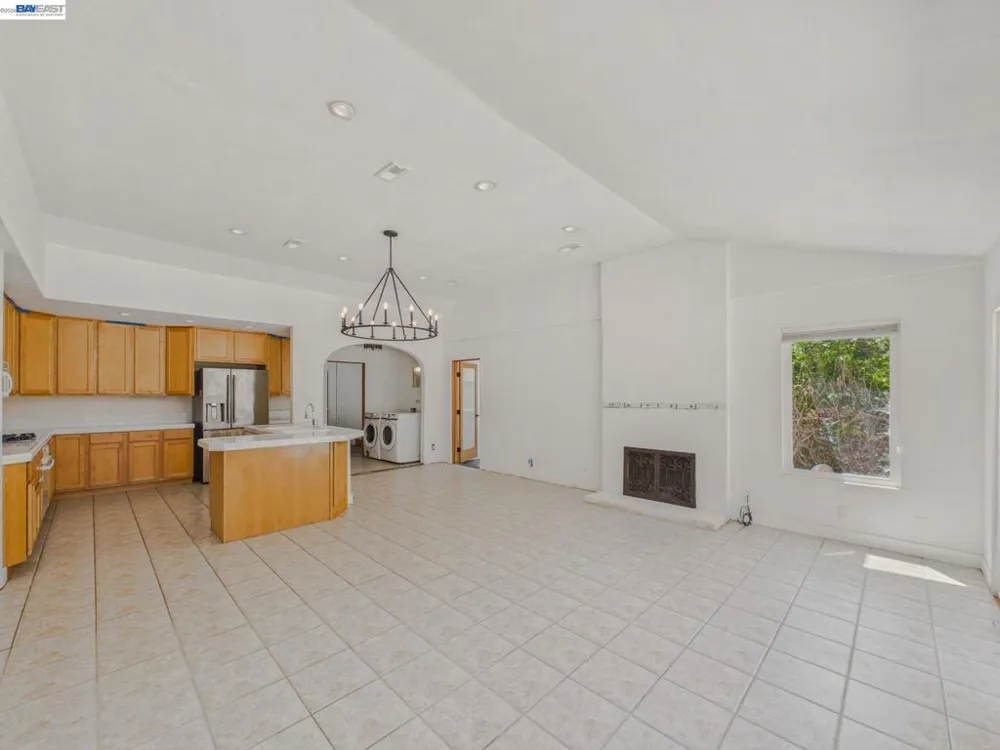 327 Steven Cir Benicia, CA 94510