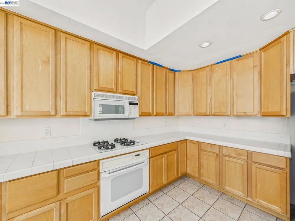 327 Steven Cir Benicia, CA 94510