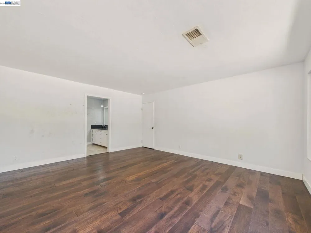 327 Steven Cir Benicia, CA 94510