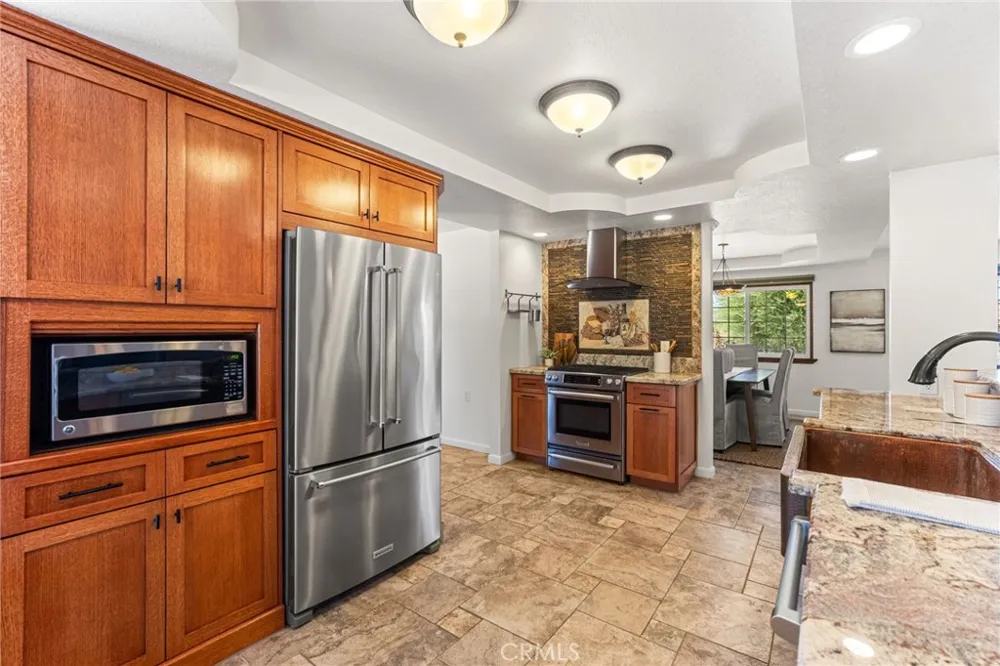 12283 Thomas Lane Yucaipa, CA 92399