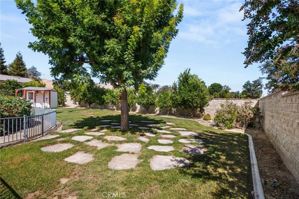 12283 Thomas Lane Yucaipa, CA 92399