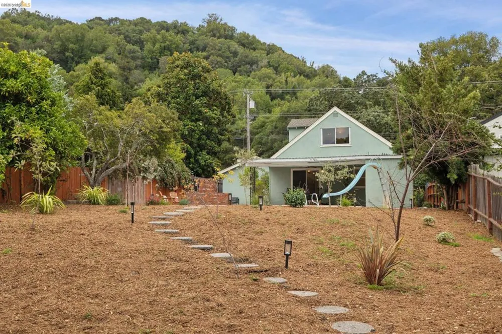 3323 Pinole Valley Rd Pinole, CA 94564