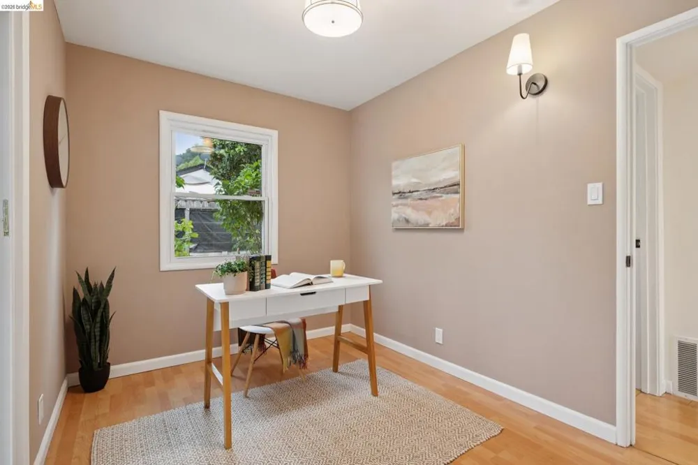3323 Pinole Valley Rd Pinole, CA 94564