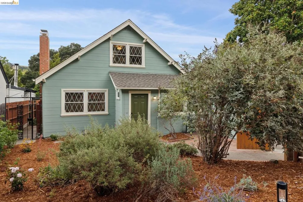 3323 Pinole Valley Rd Pinole, CA 94564