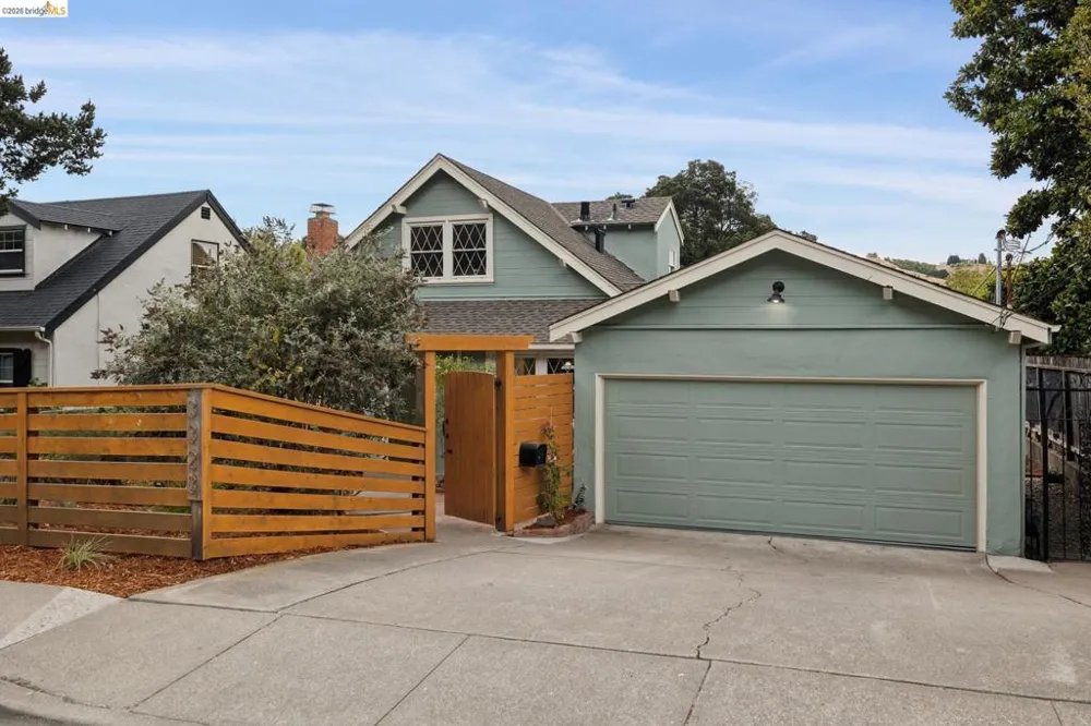 3323 Pinole Valley Rd Pinole, CA 94564