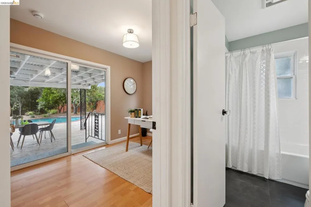 3323 Pinole Valley Rd Pinole, CA 94564