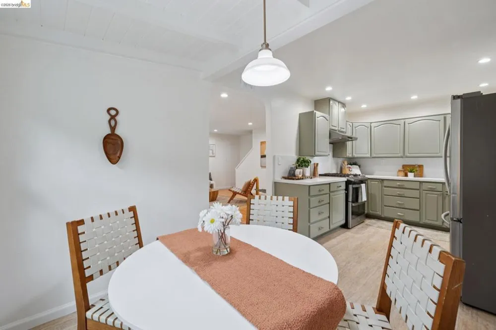 3323 Pinole Valley Rd Pinole, CA 94564
