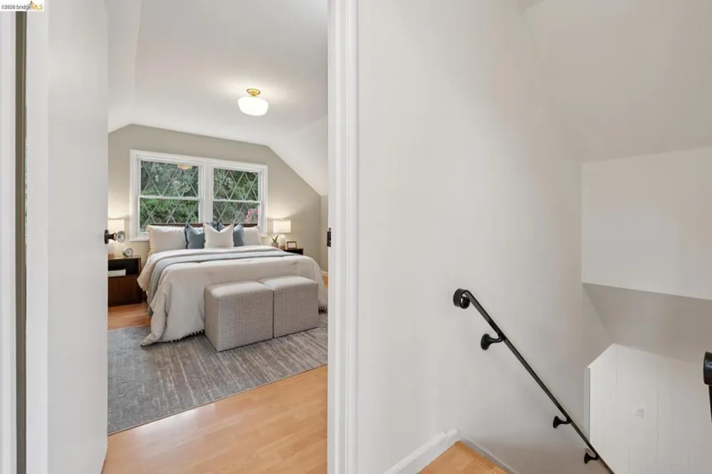 3323 Pinole Valley Rd Pinole, CA 94564
