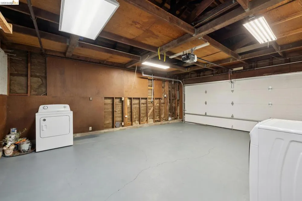 3323 Pinole Valley Rd Pinole, CA 94564
