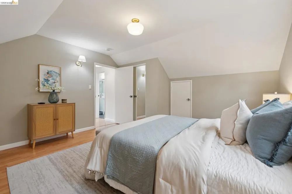 3323 Pinole Valley Rd Pinole, CA 94564