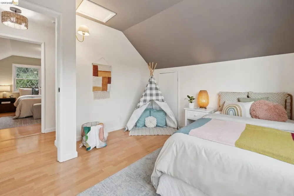 3323 Pinole Valley Rd Pinole, CA 94564