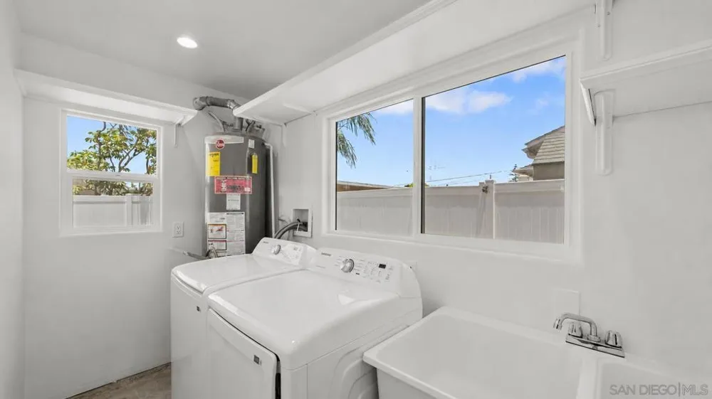 570 Emory St #B Imperial Beach, CA 91932