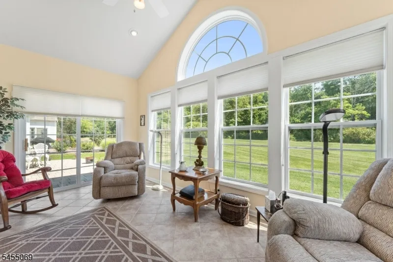 574 Post Ln Franklin, NJ 08873