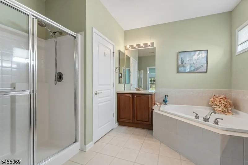 574 Post Ln Franklin, NJ 08873