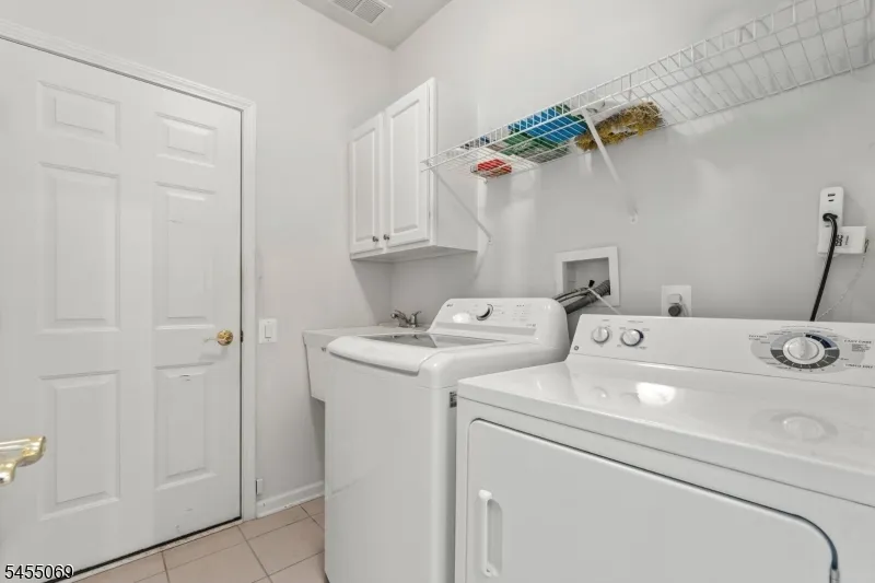 574 Post Ln Franklin, NJ 08873
