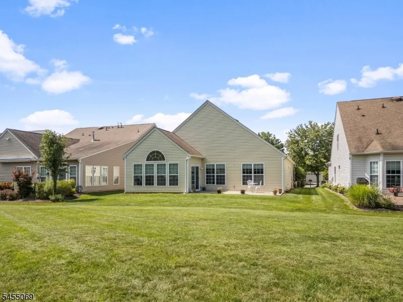 574 Post Ln Franklin, NJ 08873