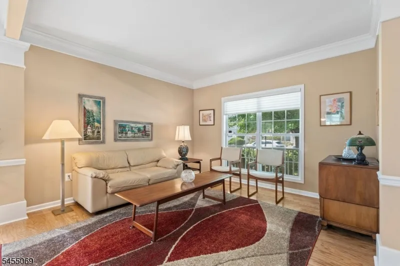574 Post Ln Franklin, NJ 08873