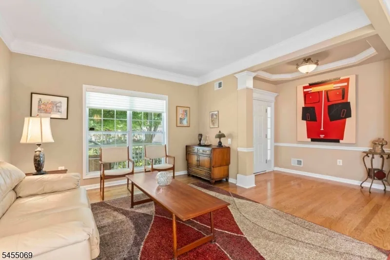 574 Post Ln Franklin, NJ 08873