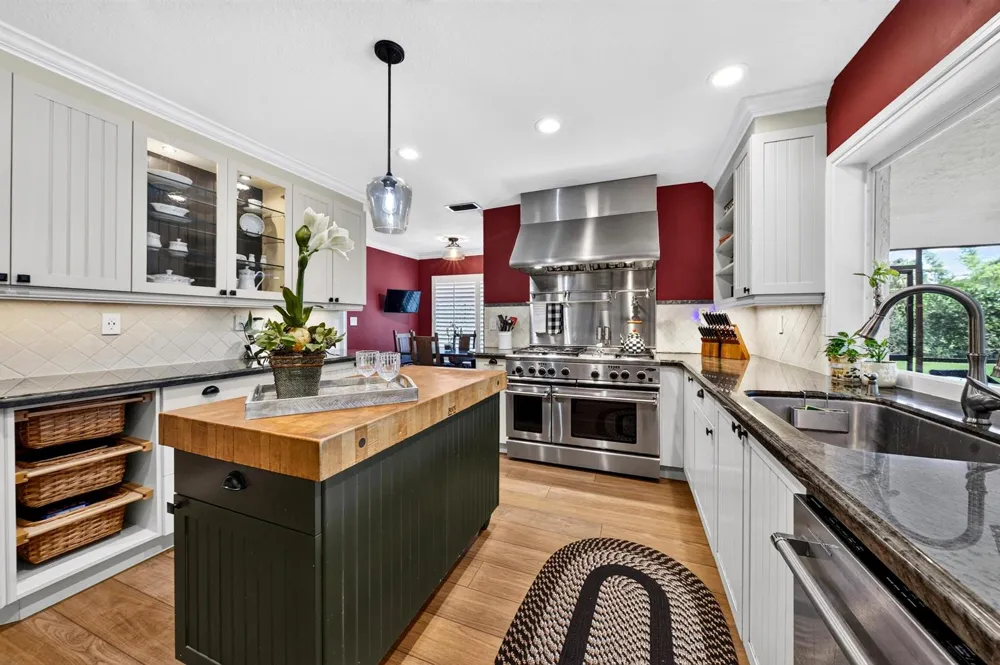 7100 E Cypresshead Drive E Parkland, FL 33067
