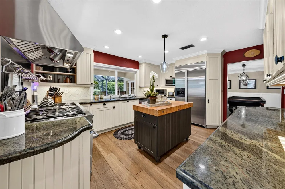 7100 E Cypresshead Drive E Parkland, FL 33067