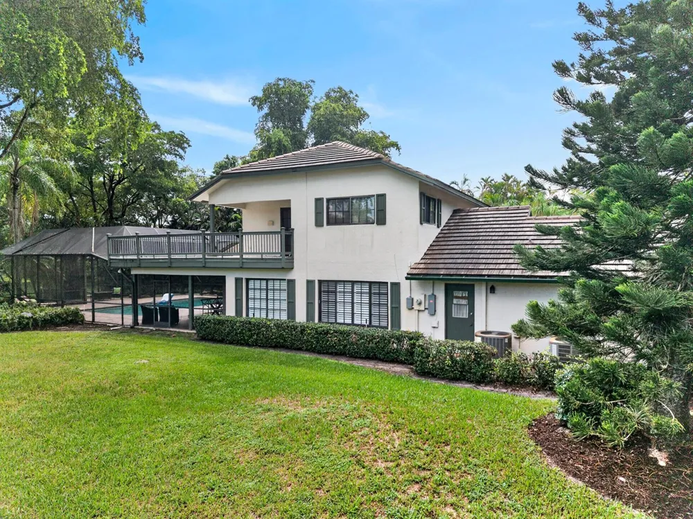 7100 E Cypresshead Drive E Parkland, FL 33067