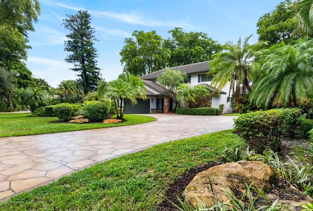 7100 E Cypresshead Drive E Parkland, FL 33067