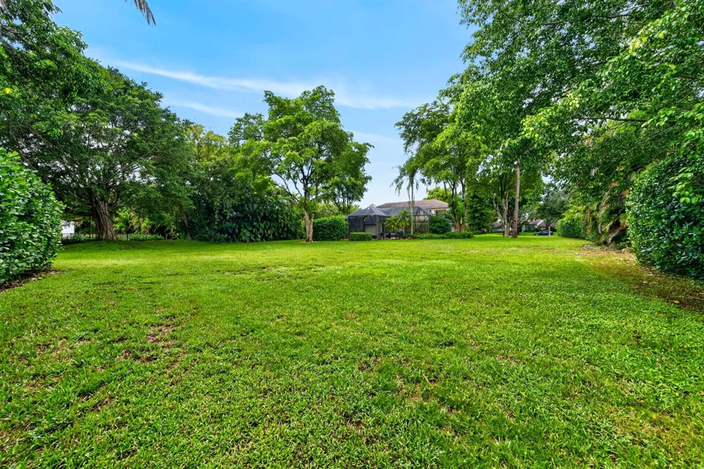 7100 E Cypresshead Drive E Parkland, FL 33067