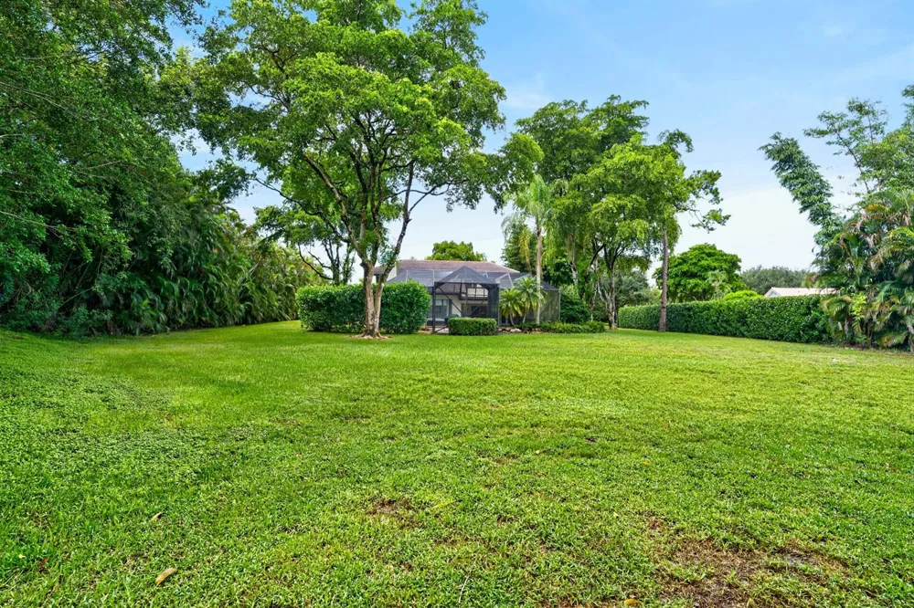 7100 E Cypresshead Drive E Parkland, FL 33067