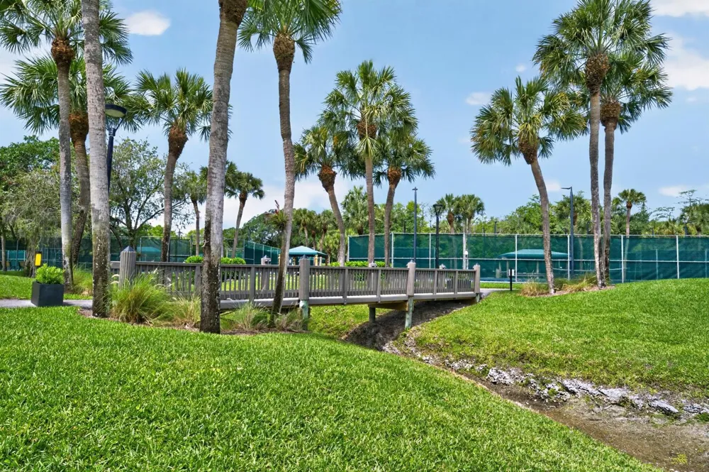 7100 E Cypresshead Drive E Parkland, FL 33067
