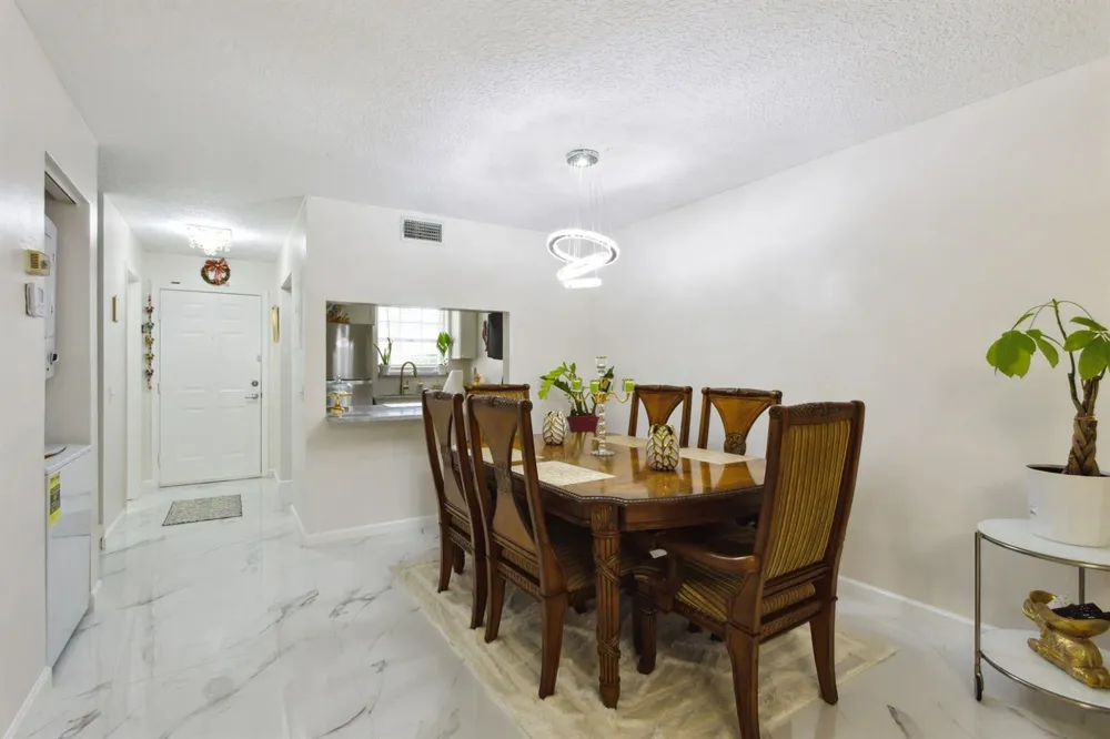 368 WATERSIDE DRIVE Hypoluxo, FL 33462