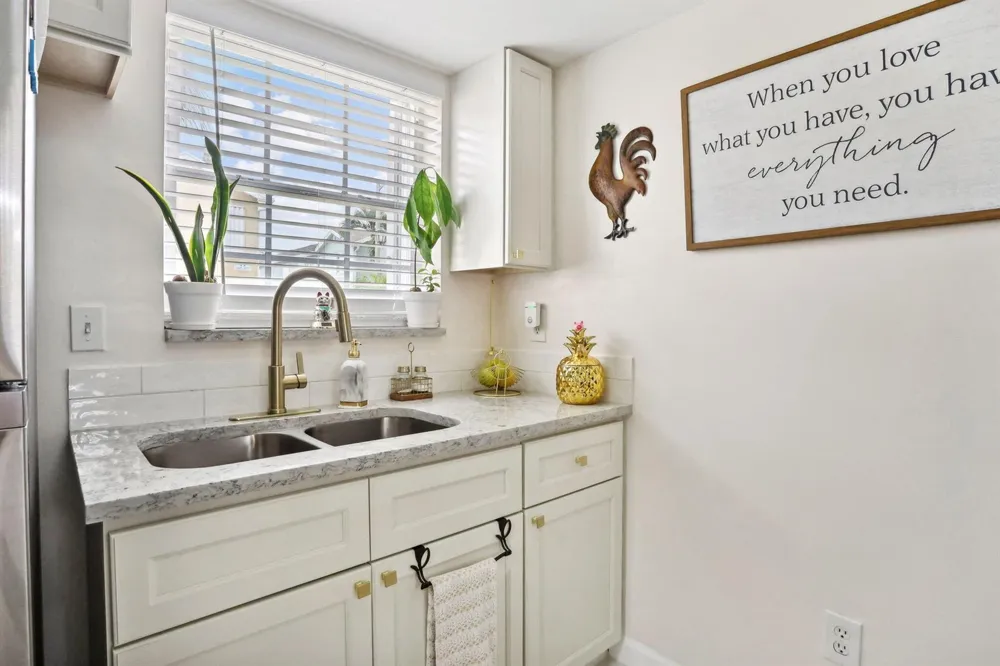368 WATERSIDE DRIVE Hypoluxo, FL 33462
