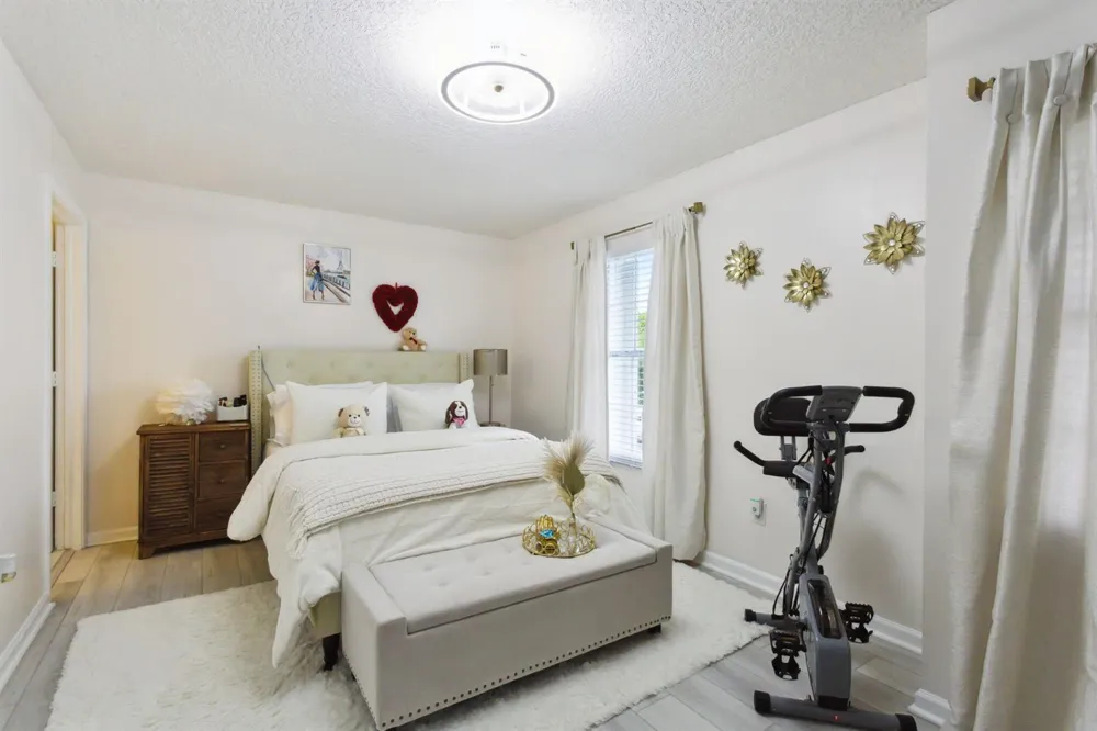 368 WATERSIDE DRIVE Hypoluxo, FL 33462