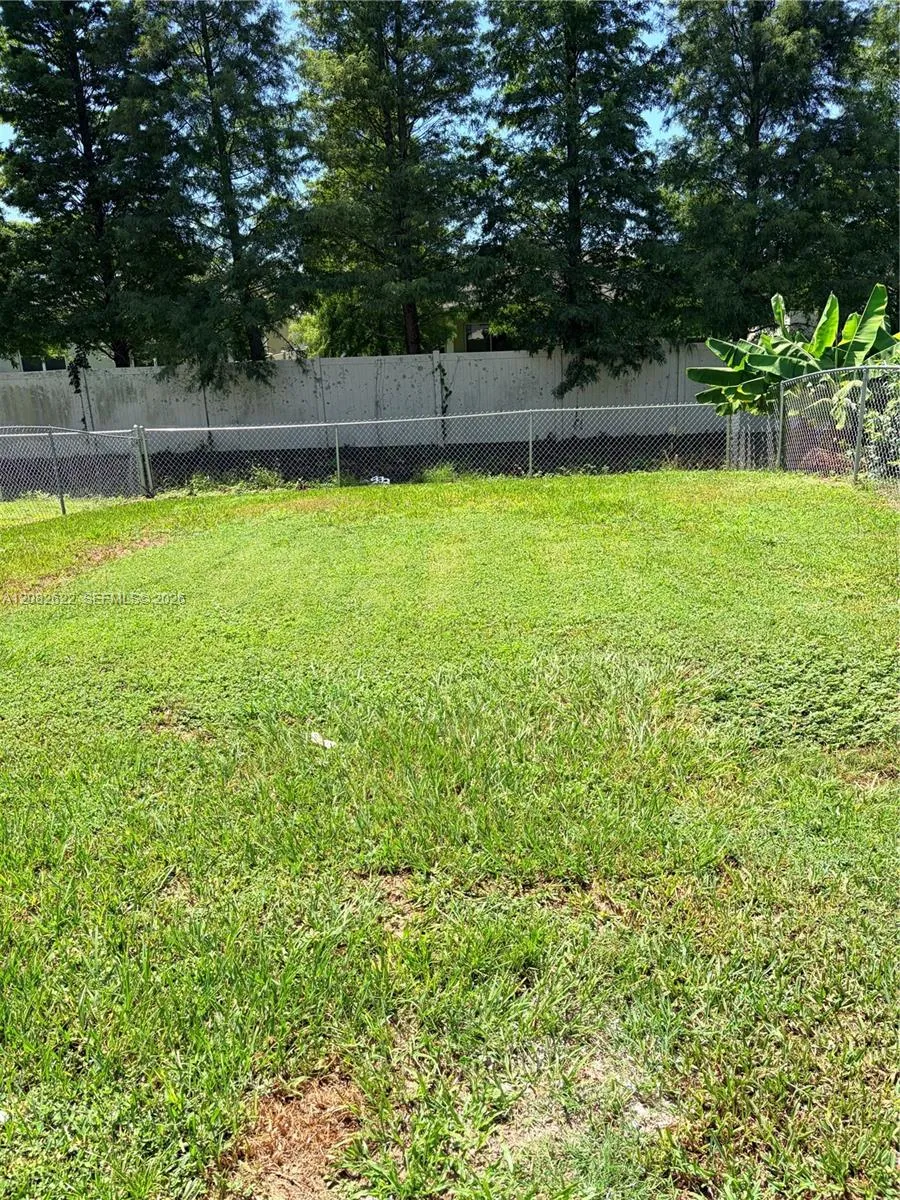 7665 CHASE RD #6 Lakeland, FL 33594