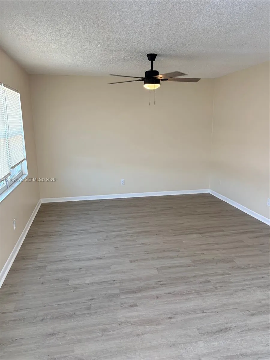7665 CHASE RD #6 Lakeland, FL 33594