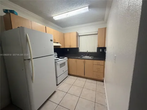 16118 NE 21st Ave #7