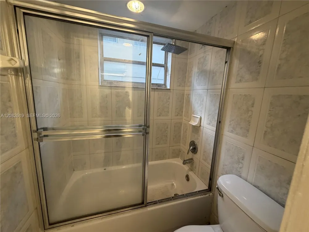 16118 NE 21st Ave #7 North Miami Beach, FL 33162