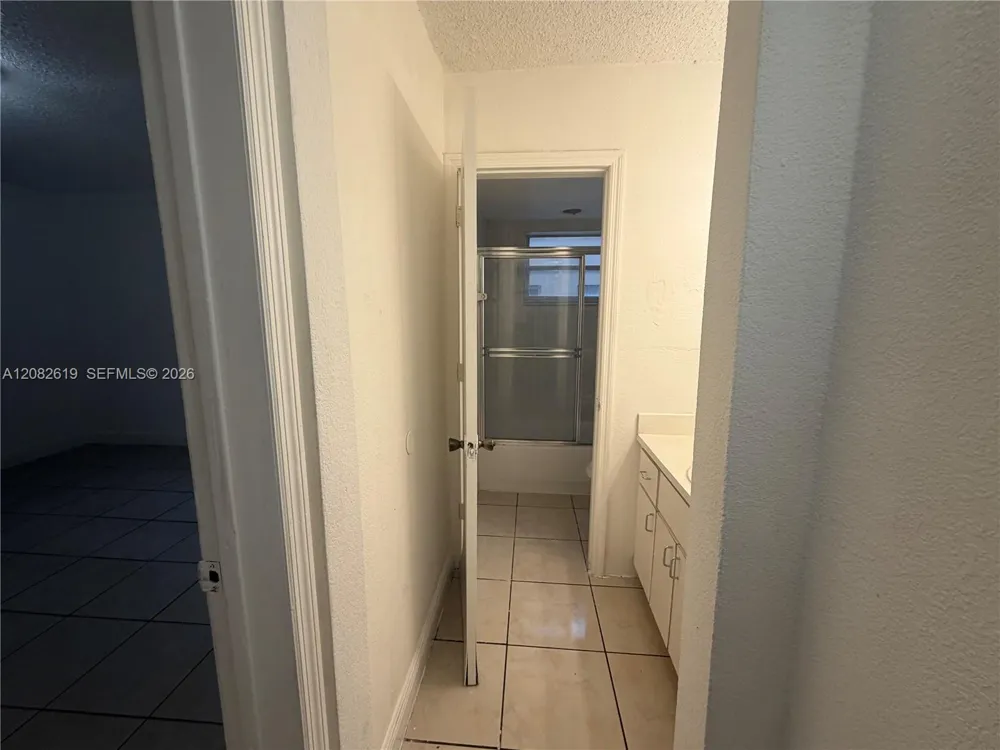 16118 NE 21st Ave #7 North Miami Beach, FL 33162