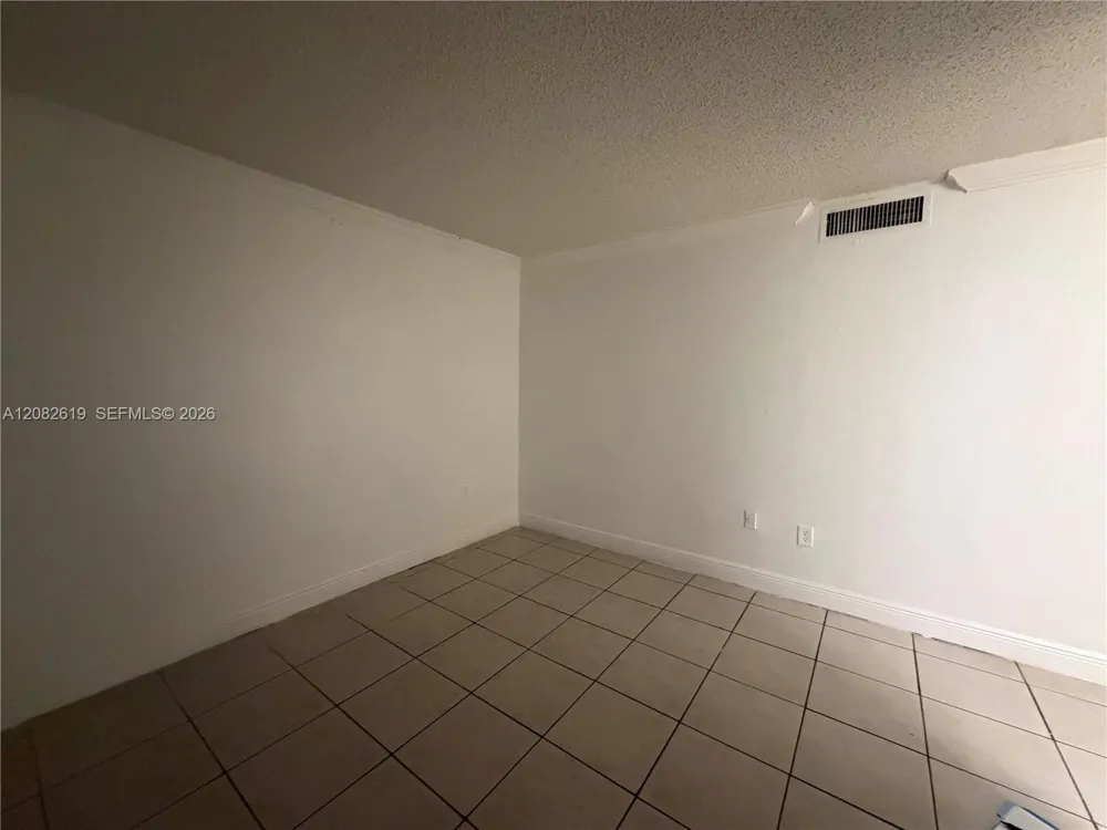 16118 NE 21st Ave #7 North Miami Beach, FL 33162