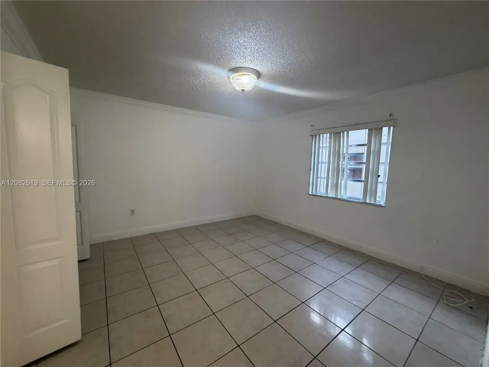 16118 NE 21st Ave #7 North Miami Beach, FL 33162